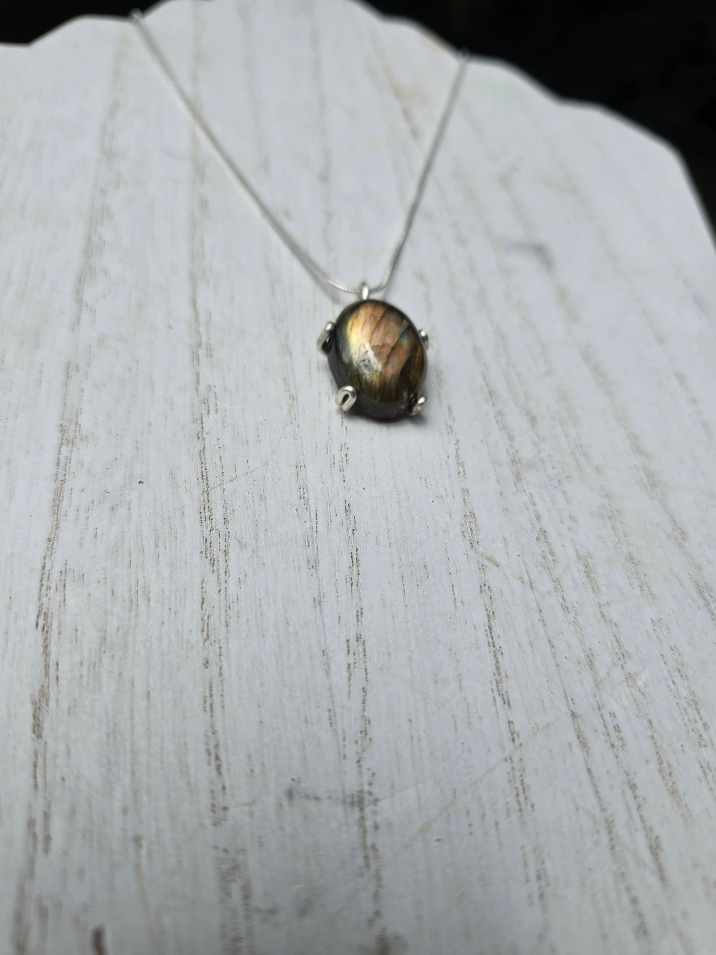 .Labradorite Pendant.