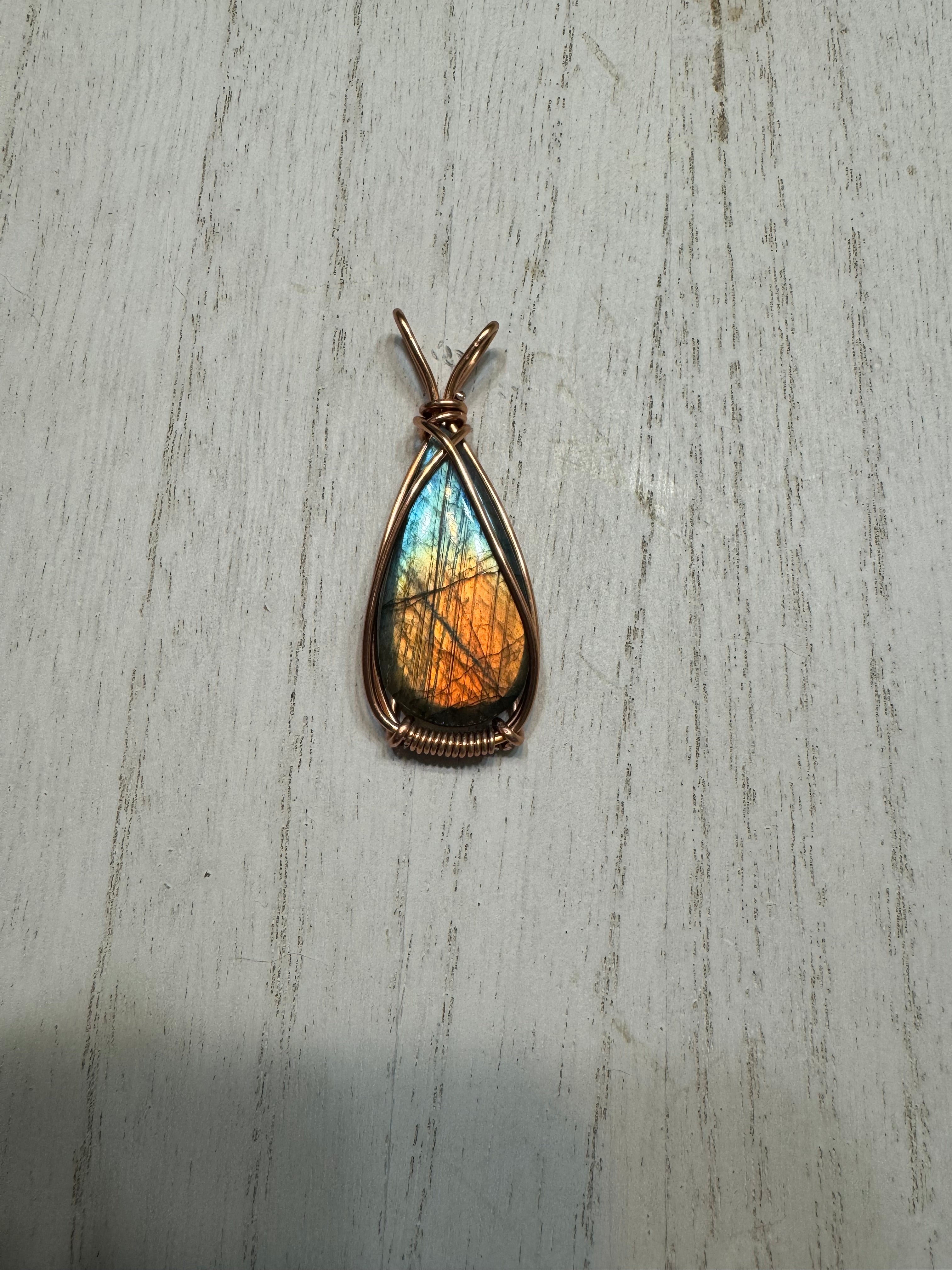 .labradorite Pendant.