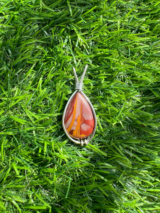 .Mookite Pendant.
