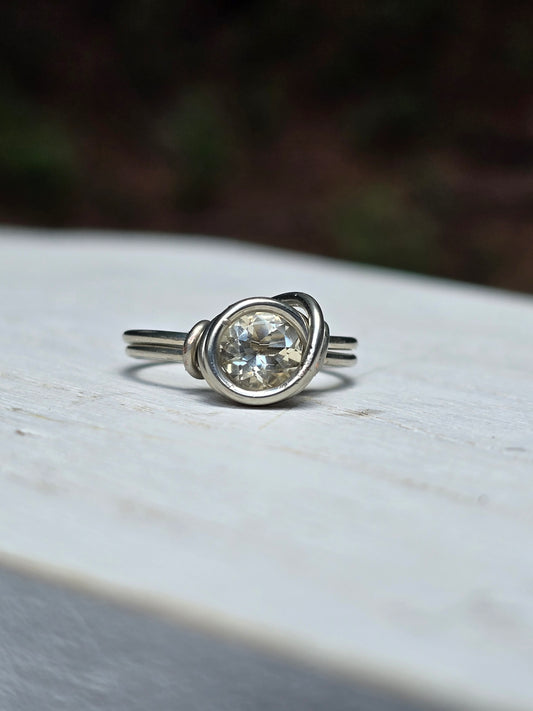 .Moissanite Ring.