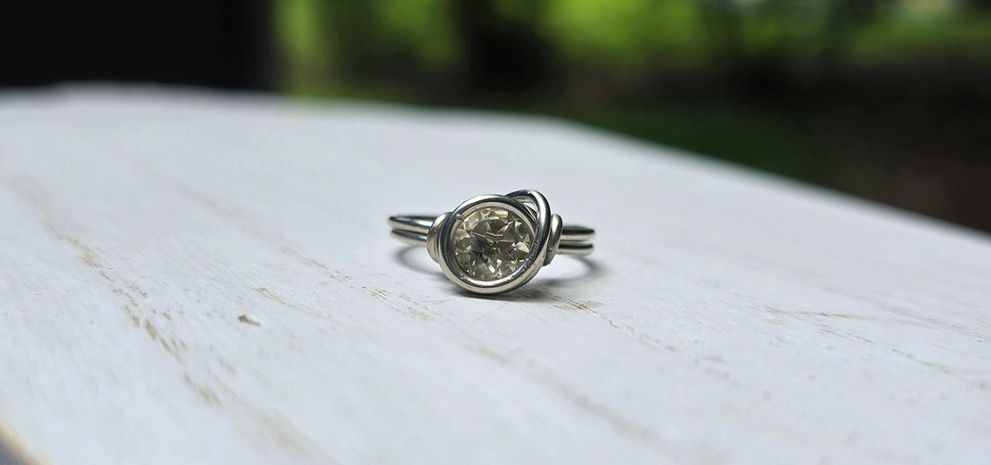 .Moissanite Ring.