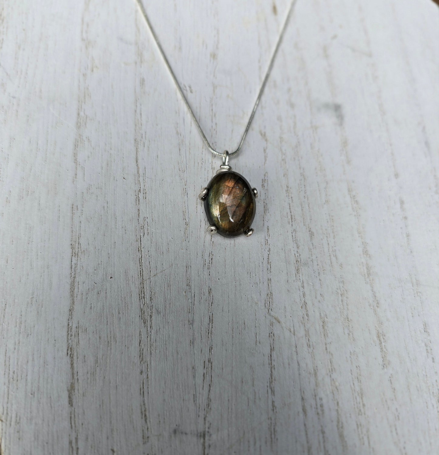.Labradorite Pendant.