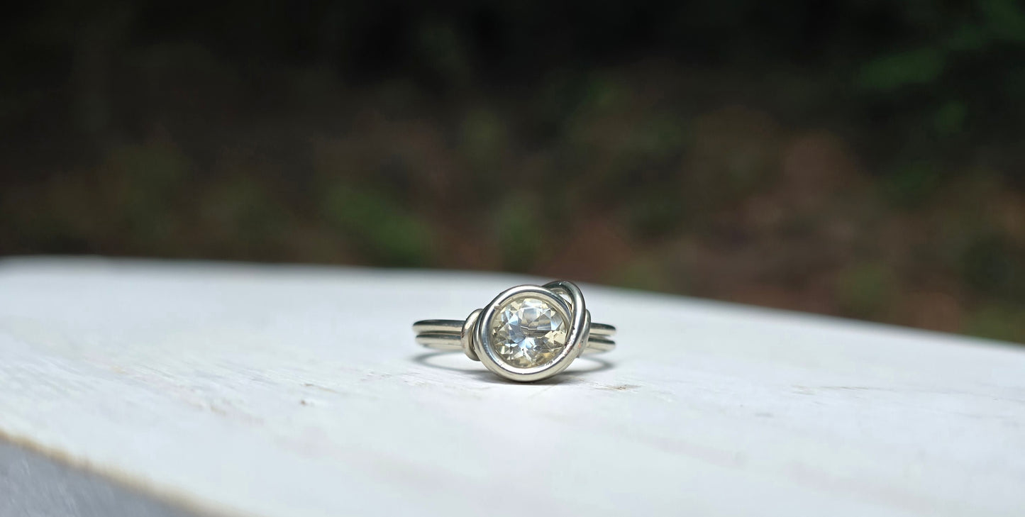 .Moissanite Ring.